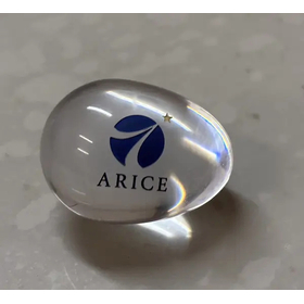 Overwhelming transparency! Achieving the transparency and molding of polycarbonate and acrylic.