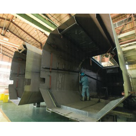 Welding of large structural products is done at Tokai Machinery Manufacturing in Aichi Prefecture.