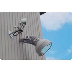 Wireless LAN communication between warehouses where cable installation is not possible.