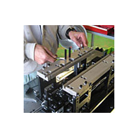 Assembly, appearance inspection, and dimensional measurement of connectors/electronic components.
