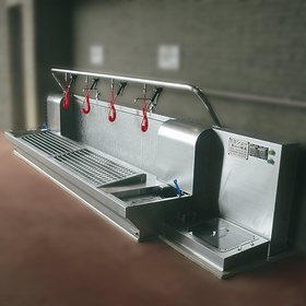 "Nationwide proven results" Automatic water-washing shoe cleaner 'Sentakun'
