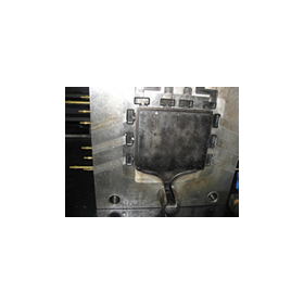 From small cassette-type molds to large die-casting molds!