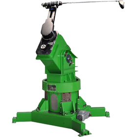 Golf shot robot ROBO-10 that achieves a swing close to that of a human.