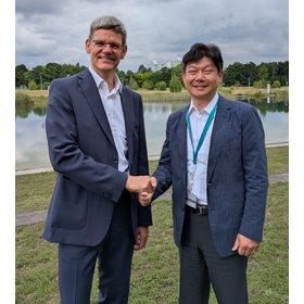 MoU Infineon-ROHM_Dr Peter Wawer_Dr Kazuhide Ino_high res.png
