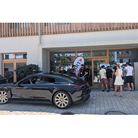 先日ドイツのART Techdayイベントにて「LPVIZ：超高精度トラッキング×車載XR」ライブデモを実施