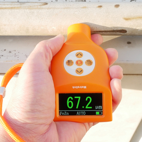 High brightness and inverted display for accurate measurement without mistakes.