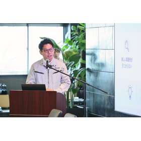 After the press conference, we also held a briefing for the manufacturing industry.