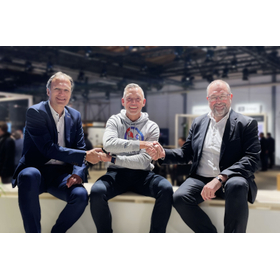 （左から）ドミニク・レッシング（コンガテック）、ステフェン・ウィンクラー（ボッシュ・レックスロス)、