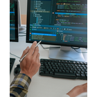 コーポレートサイトからWebサービスまで。静的なコンテンツや、フロントエンド、バックエンドともにプログラムを多用した動的なシステムまで幅広く対応いたします。