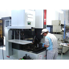 機械メーカーと協力しつつ、自社の生産設備の開発などを行っています。