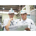 金型製造技術と塑性加工技術でお客様のニーズにお応えします。
弊社では自動車業界を中心とした燃料電池用金属セパレータなどの各種製品の開発支援・試作を、メーカー様と共に15年以上行ってきた実績があります。金型設計～トライ～量産までお客様と共同開発を行う事で、製品機能を落とすことなく開発段階でのVA・VE提案を行います。また、次世代の自動車部品を開発する上で発生する技術課題を、お客様と一緒に解決していきます。