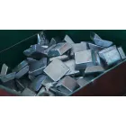 検討されている新合金など、新たな材料に対して、場所・設備・サポート人員といった研究環境の提供、及び技術的なサポートを行います。開発サポートや部品試作、分析・各種テストなどの受諾試験にも対応しています。当社の設備・知識・ネットワークを活用し、トレンドに合わせた活用価値の高い材料技術の開発をバックアップいたします。