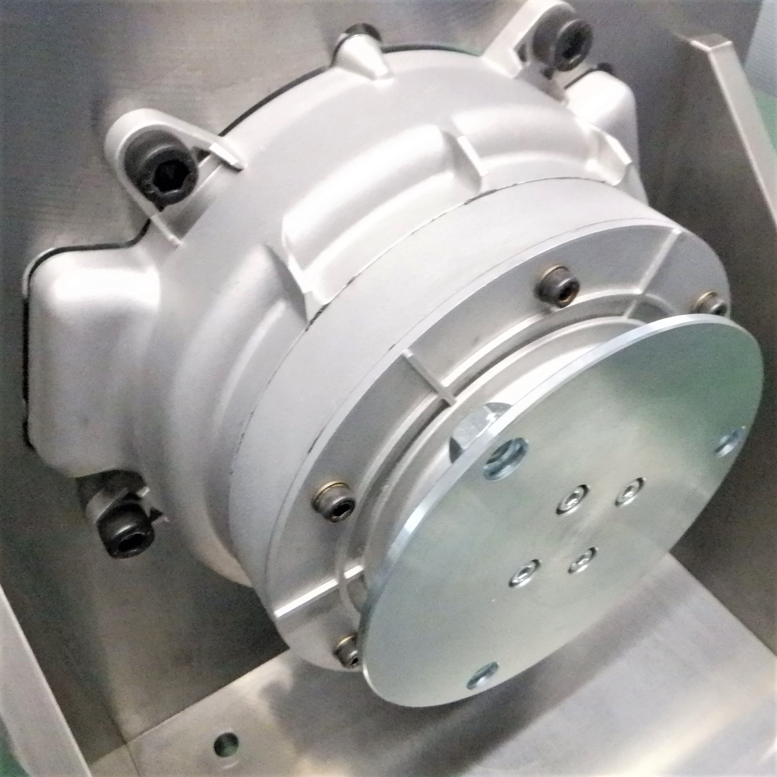 高トルク薄型モータ【防水・防塵 IP56相当】 | リケンNPR - Powered by