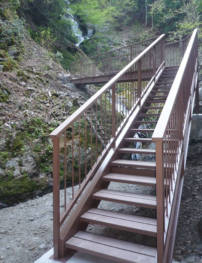 【施工事例】国定公園の階段橋