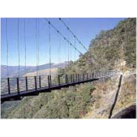 鋼構造関連製品　「小規模吊橋」