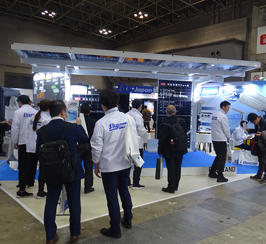 ソーラーパネルからソーラーカーポートまで展開するスカイジャパン