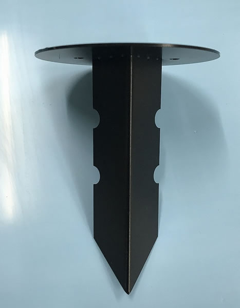 照明器具を地面から抜けないようにしたい【照明用スパイク】