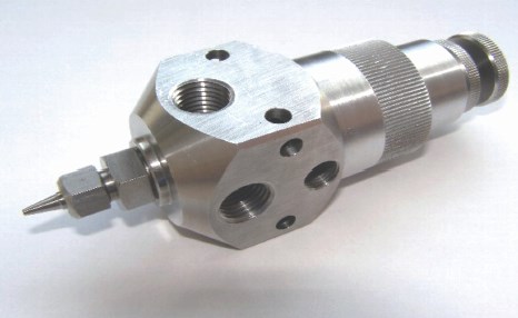 自動塗布ガン『ラバー剤用塗布ガン』