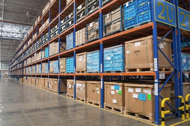 【無線機導入事例】倉庫業　※複数チャンネルの送受信で業務効率化