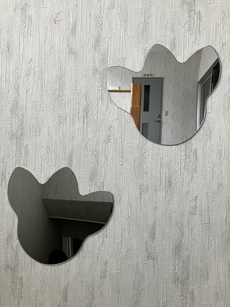 真空成形・アルミ蒸着技術を活かした「特注デザイン平面鏡」