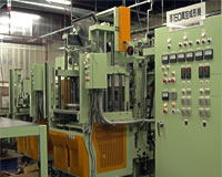 工業用ゴム製品　一体金型成型