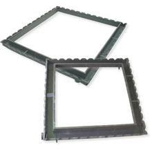 補強型Vノッチ方式採用　FRP製越流トラフ