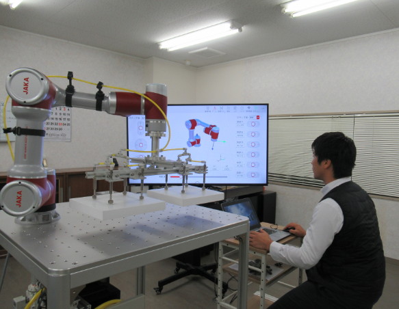 社内検証ルームサービス