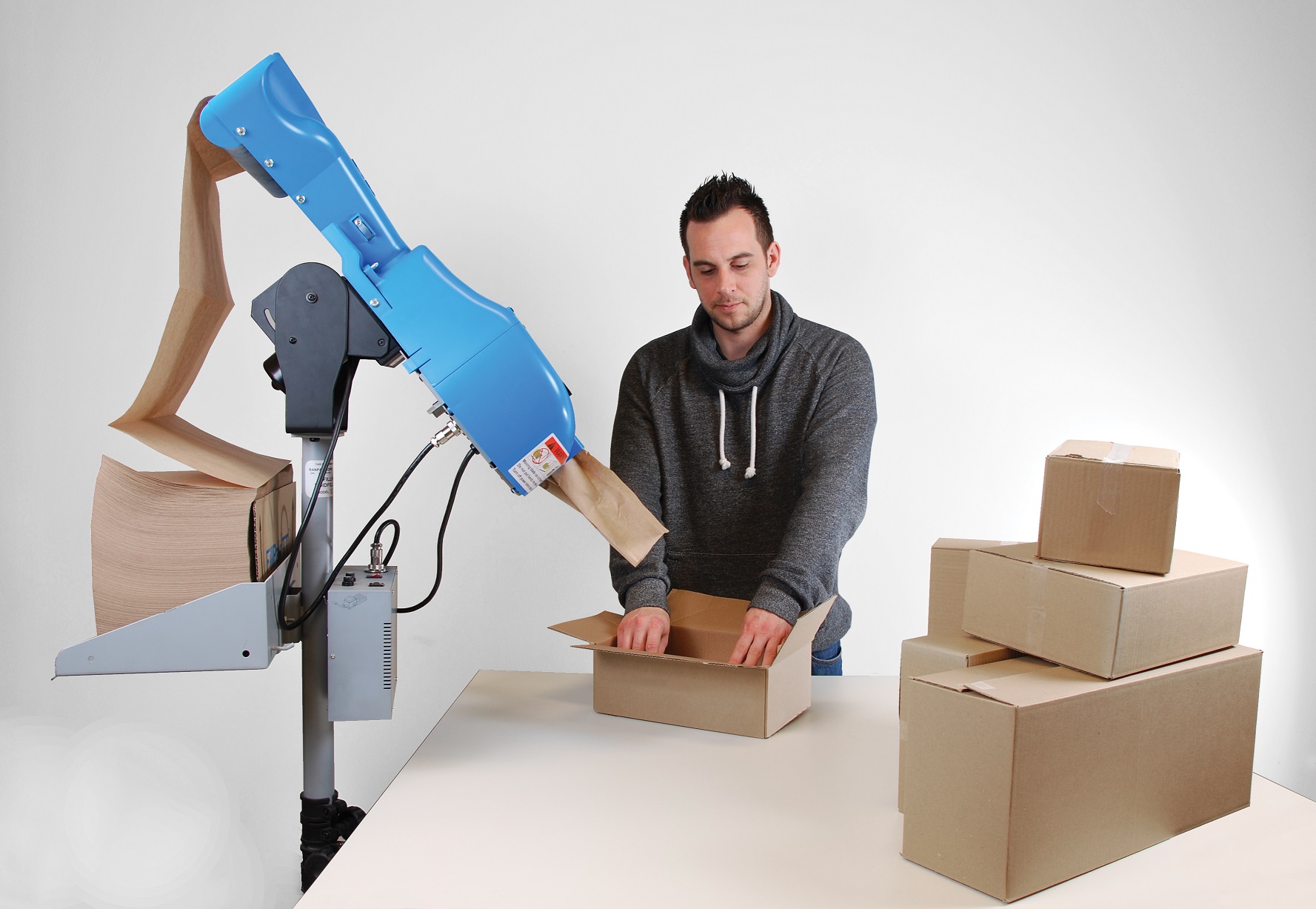 すき間埋め 紙緩衝材製造システム FillPak TTC Ranpak（ランパック