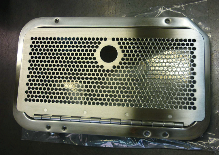 【SUS製品製作事例】ボーイング社製貨物専用機手洗い蛇口下シンク