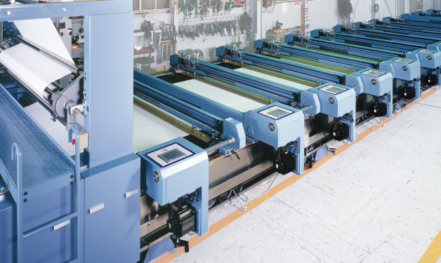 高速生産で小ロット多品種にも対応!フラット型自動スクリーン捺染機