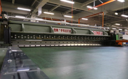 【加工技術】裁断加工［自動車用天井表皮材・アンギオドレープに］