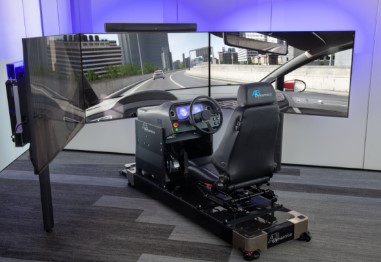 静的ドライビングシミュレータ『aVDS-S』