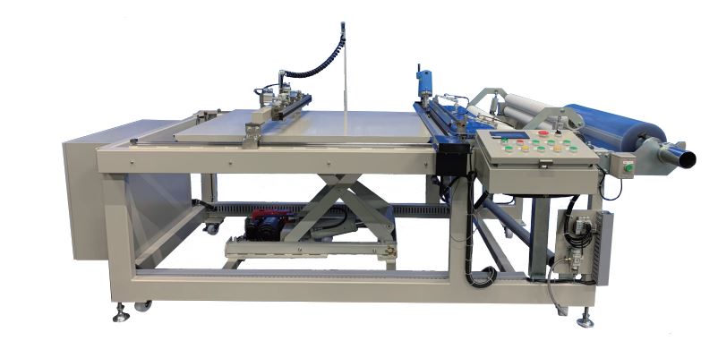 自動運転で省人化を実現！自動定寸裁断機『CY-360』