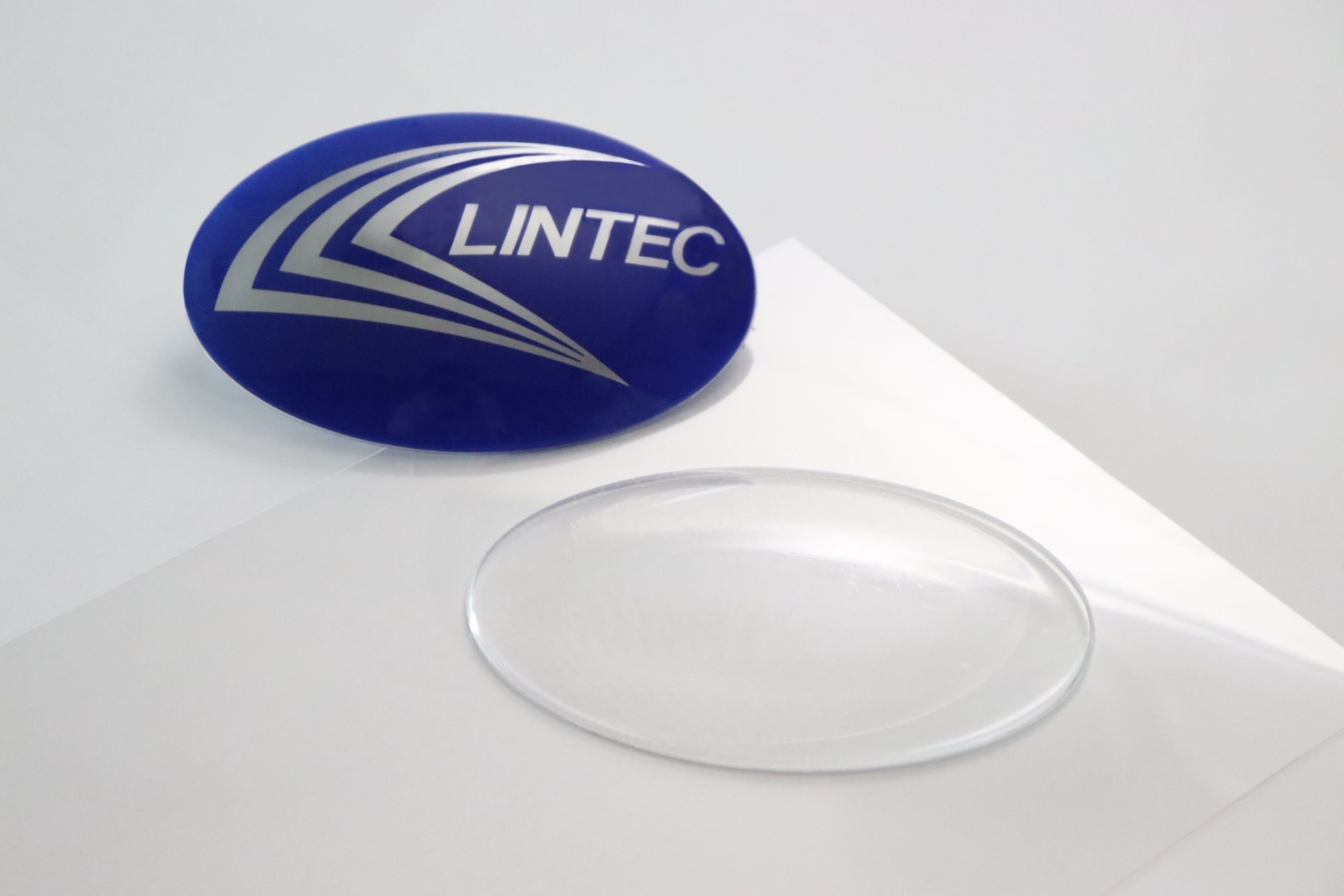 自動運転センサーに！ 着雪による不具合防止にフィルムヒーター