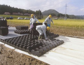 簡易仮設道路資材『プラロード』