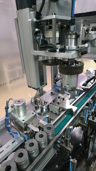 産業用設備の設計製作サービス