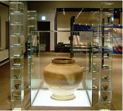 展示ケースの設計・制作・施工サービス