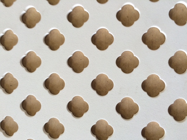 内装用パンチングメタル【打抜き加工事例】