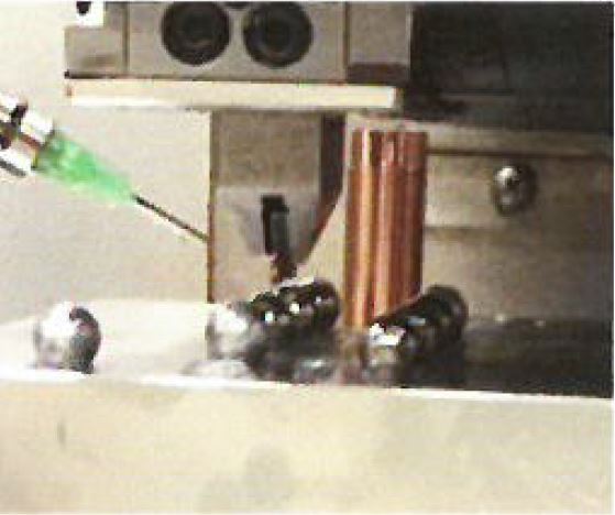 技術紹介『楕円振動工具による超微細加工』