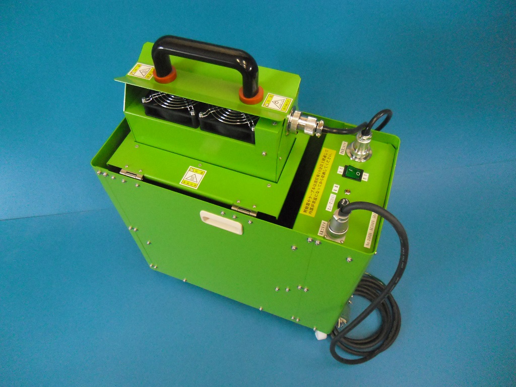 小型紫外線照射器『コスモハンディ』　軽量で便利なキャスター付UV