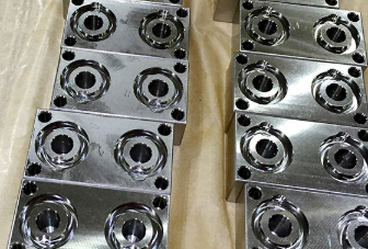 精密部品　金属加工サービス