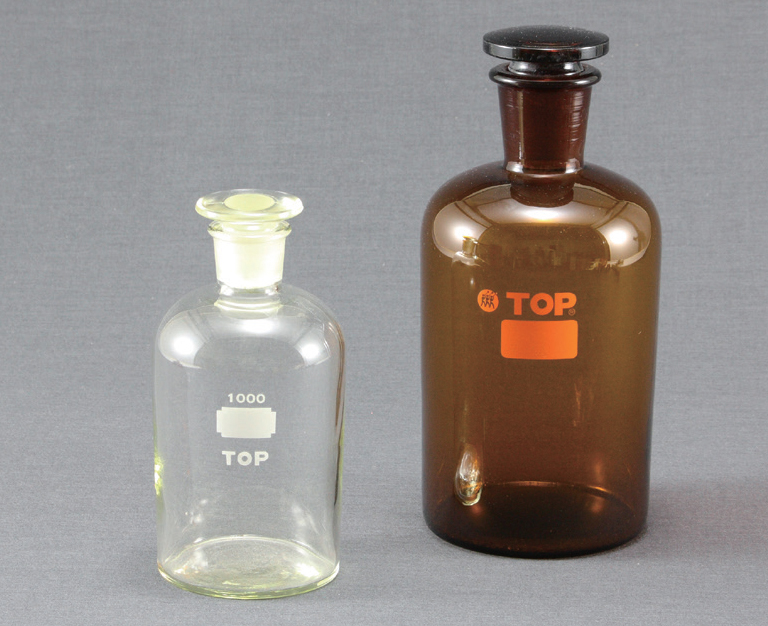 試薬瓶 細口 白・茶 共栓付き 相互理化学硝子製作所（TOP） | イプロス