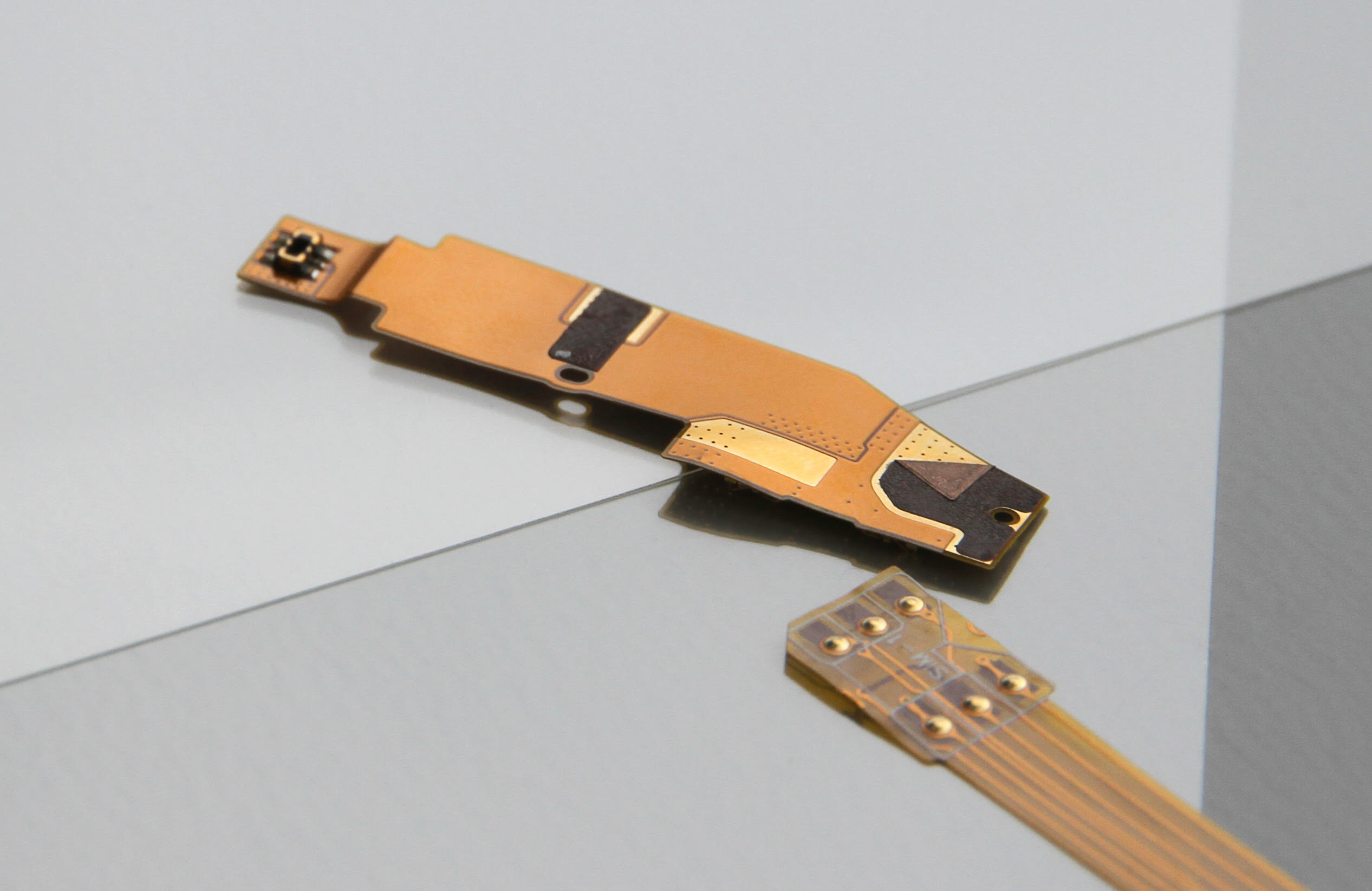 低誘電熱硬化型接着シート