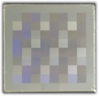 ナノ周期構造（LIPSS）による異方性構造色の実現