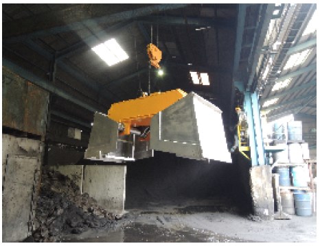 『油圧式1.0m3クラムセルバケット』