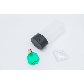 Blow molded products [Vietnam, clean room, PET resin]