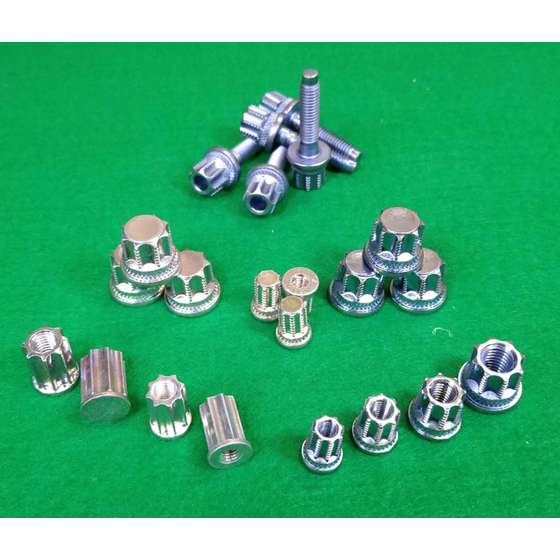 樹脂締結用ねじ部品.jpg