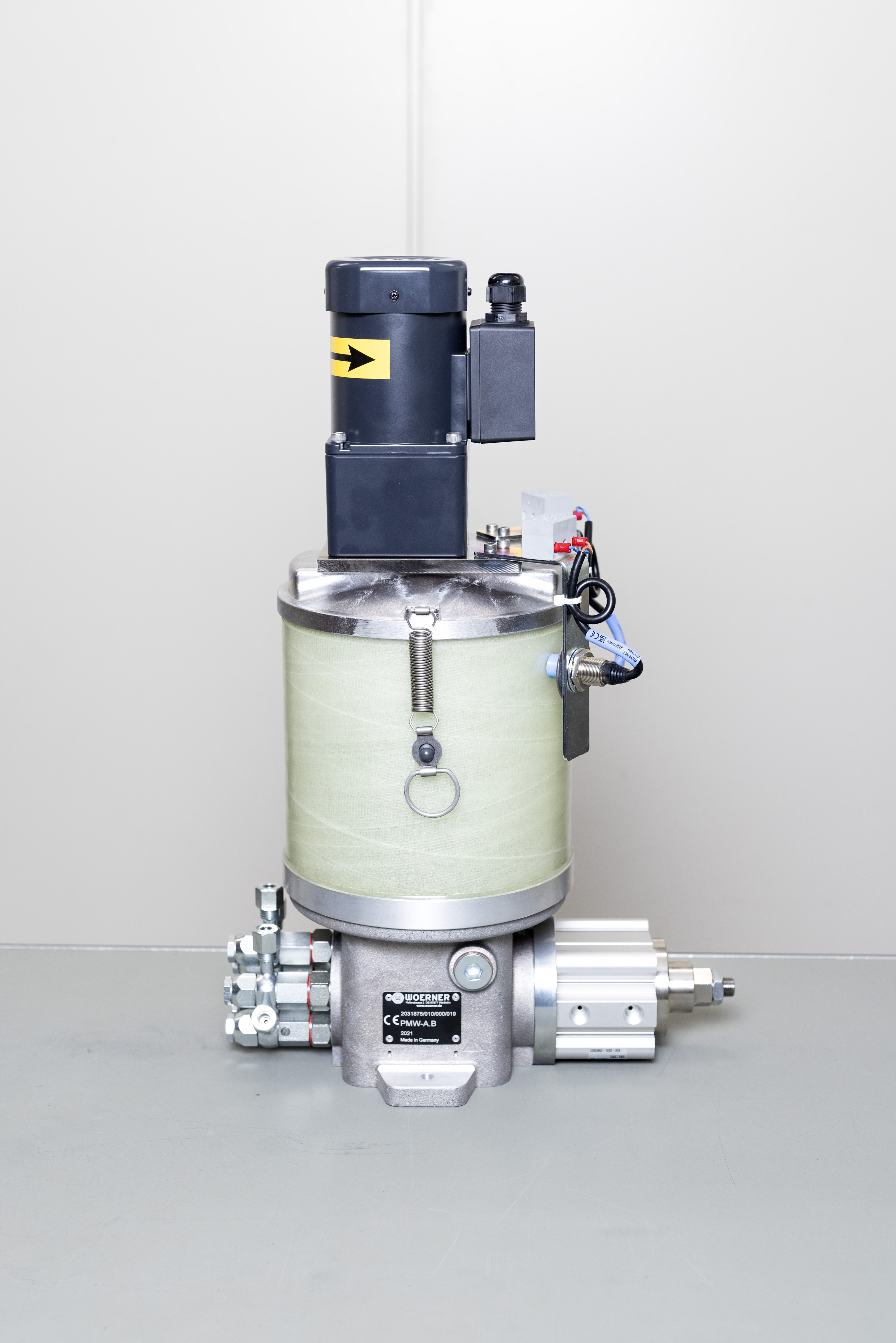 廃棄グリス、グリスの消費量の削減！グリスの分離も防ぐ定量ポンプ