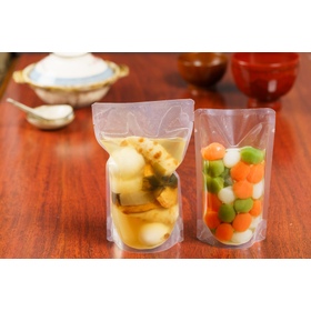 【底面デザイン可能】半折スタンディングパウチOEM生産