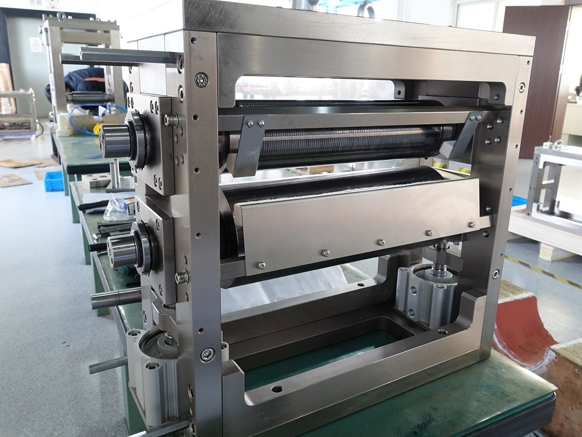 ダイカットロールユニット